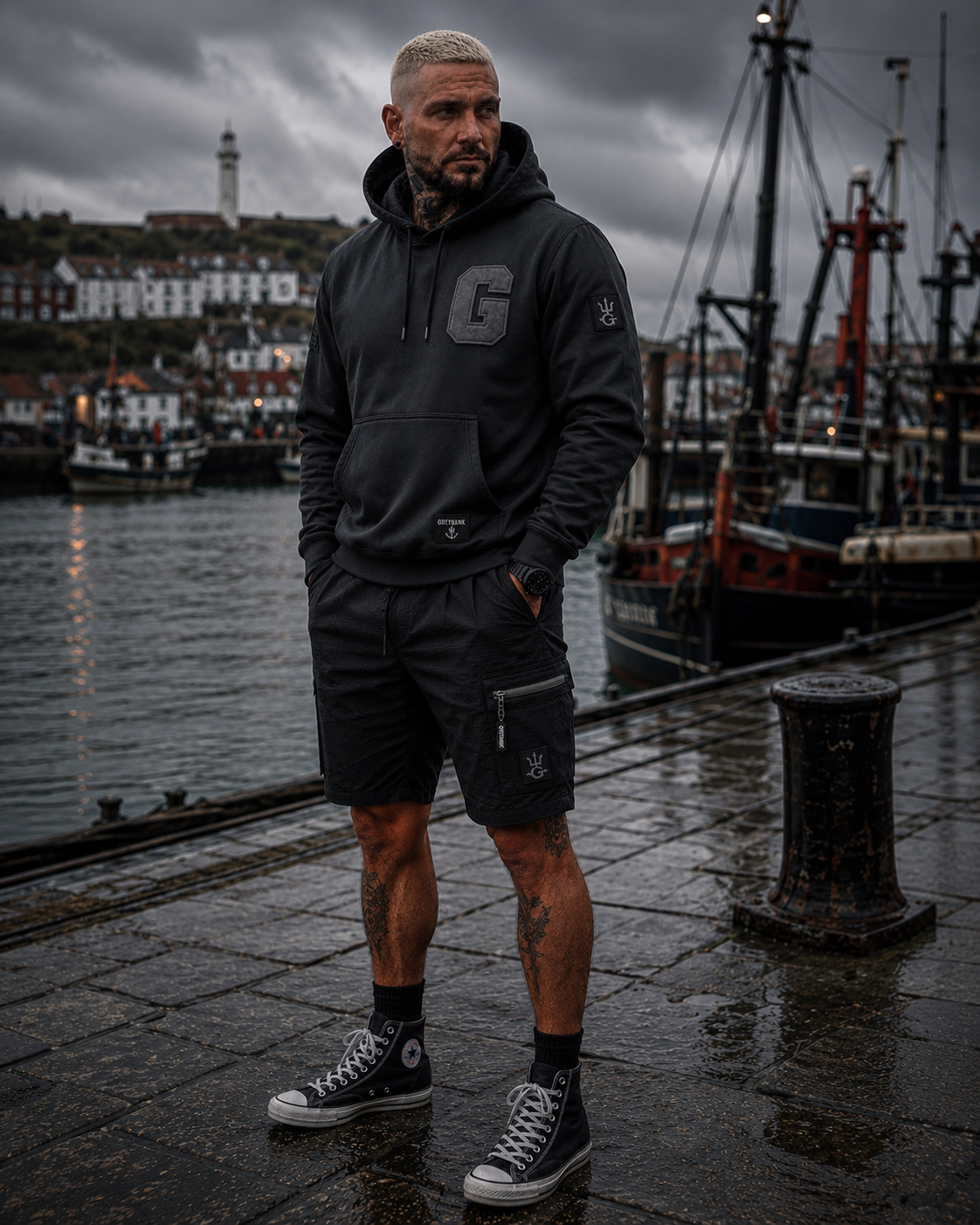 Barra Cargo Hybrid Short — Blackout