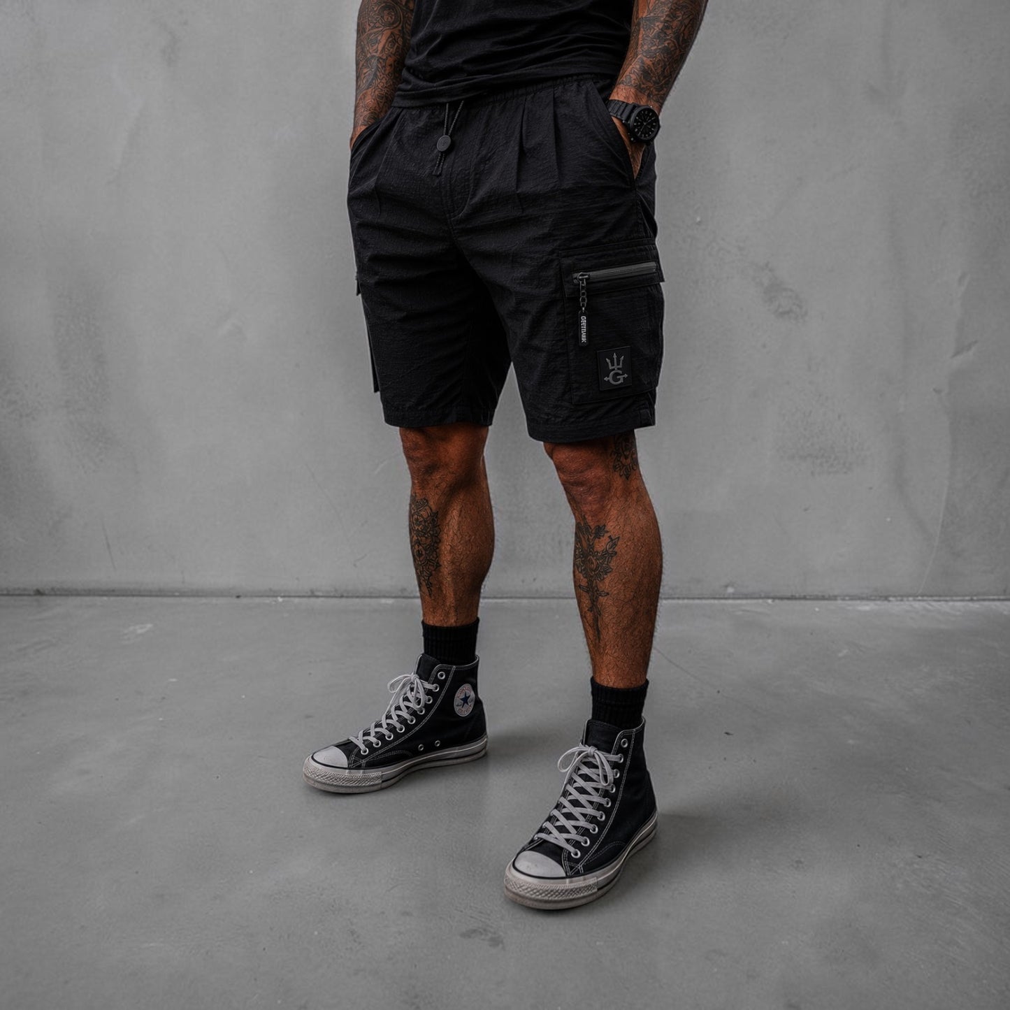 Barra Cargo Hybrid Short — Blackout